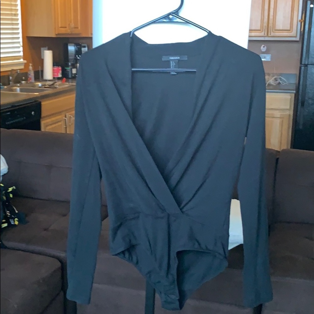 Plunging black body suit